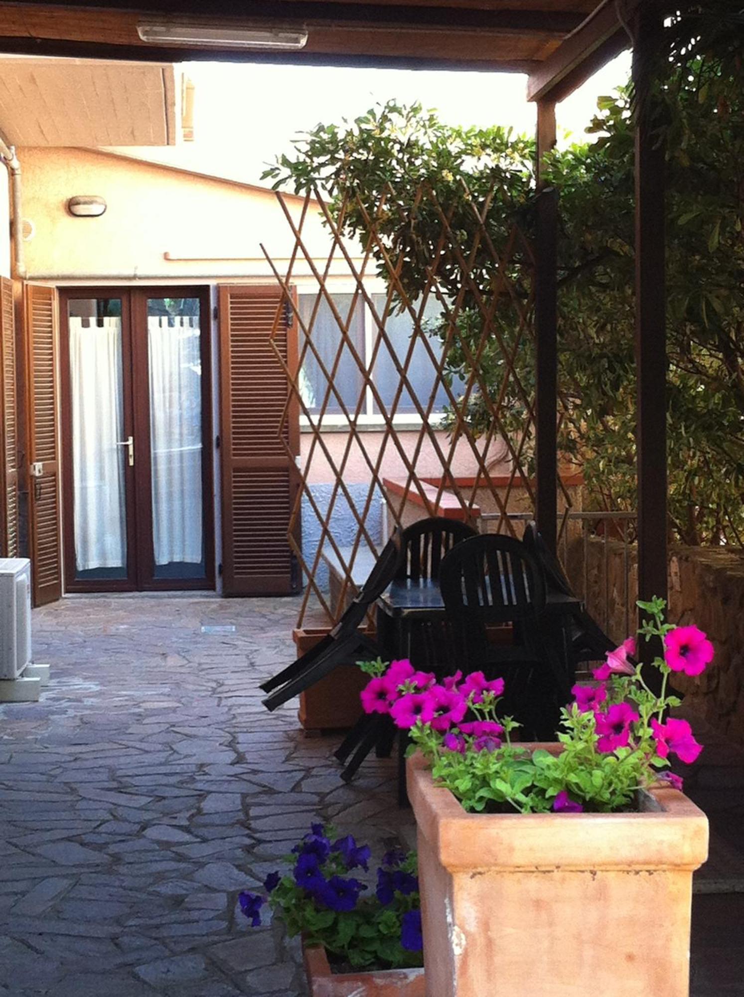 Residenza Turistico Alberghiera Corallo 卡斯蒂里昂纳·德拉佩 外观 照片